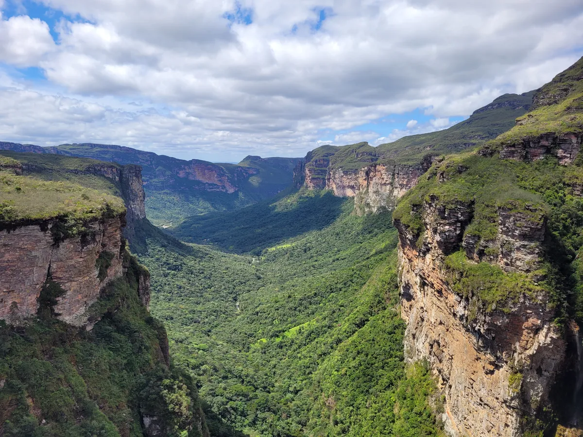 Explore Chapada Diamantina, Brazil's breathtaking national park with stunning waterfalls, deep canyons, and crystal-clear rivers. Discover the ultimate hiking paradise with unique caves and spectacular viewpoints.